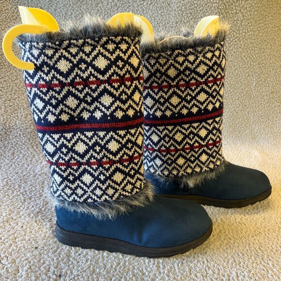 Muk Luks  Mid-Calf Boots Womens 7 Blue Fair Isle Reversible Sleeves To Fur - Picture 3 of 16